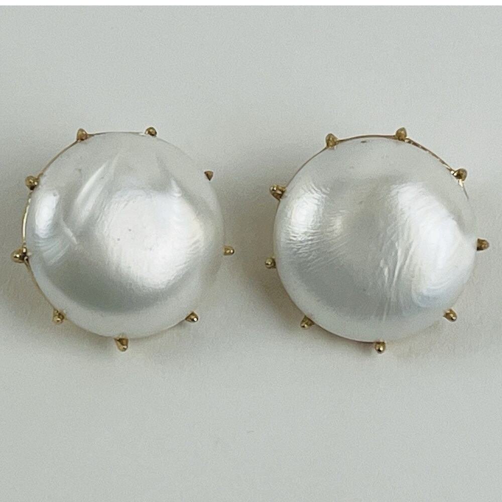 Crown Trifari White Button Clip Earrings Gold Tone Spikes Pearlescent Silk Look